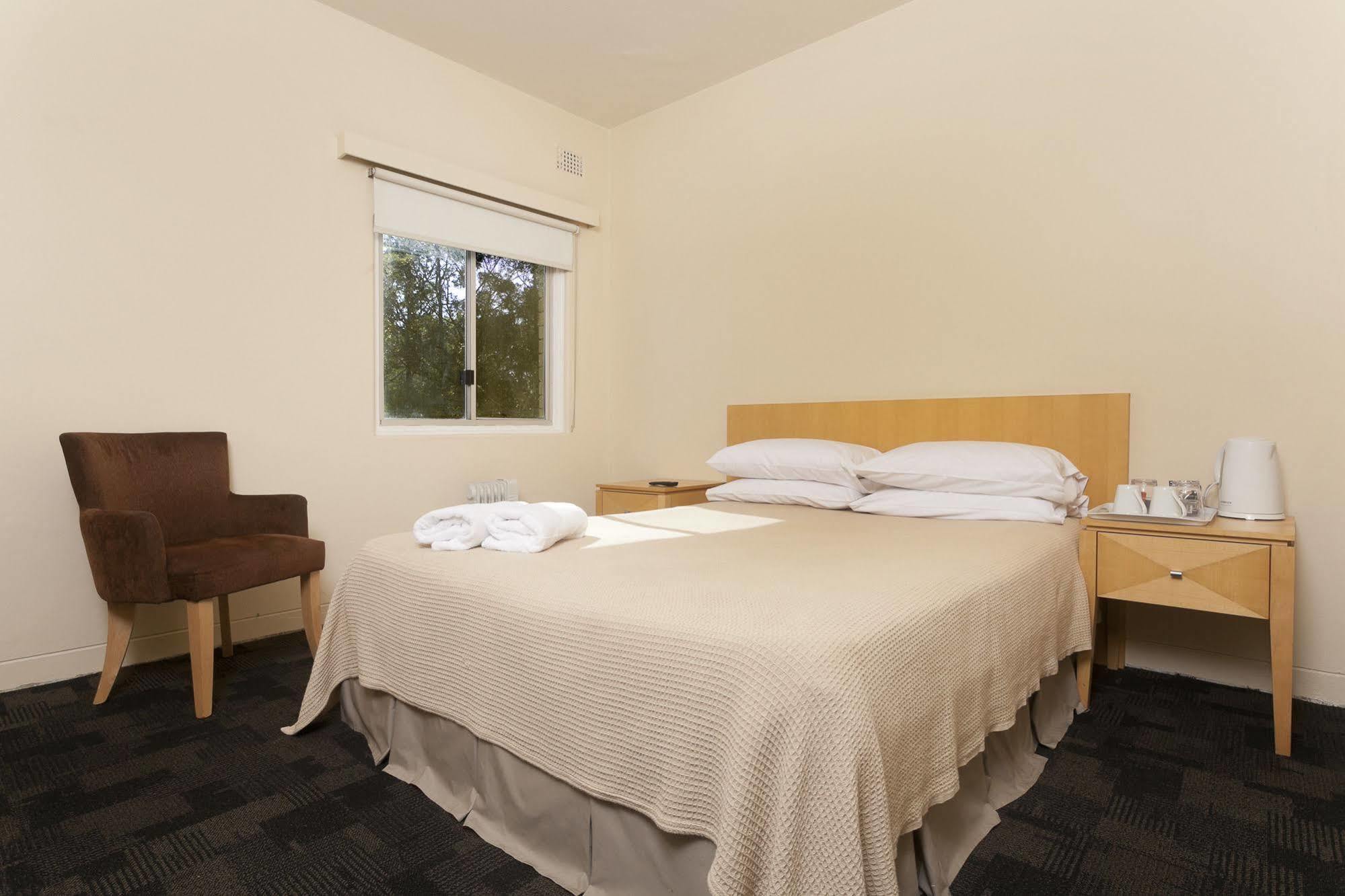 Shortland Budget Accommodation Jesmond Экстерьер фото